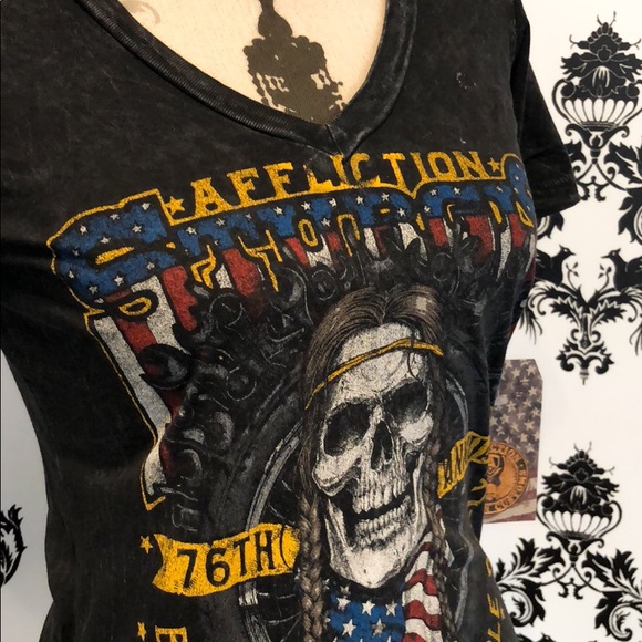 π NWT! Super Cool Affliction Skull shirt! - Picture 4 of 7